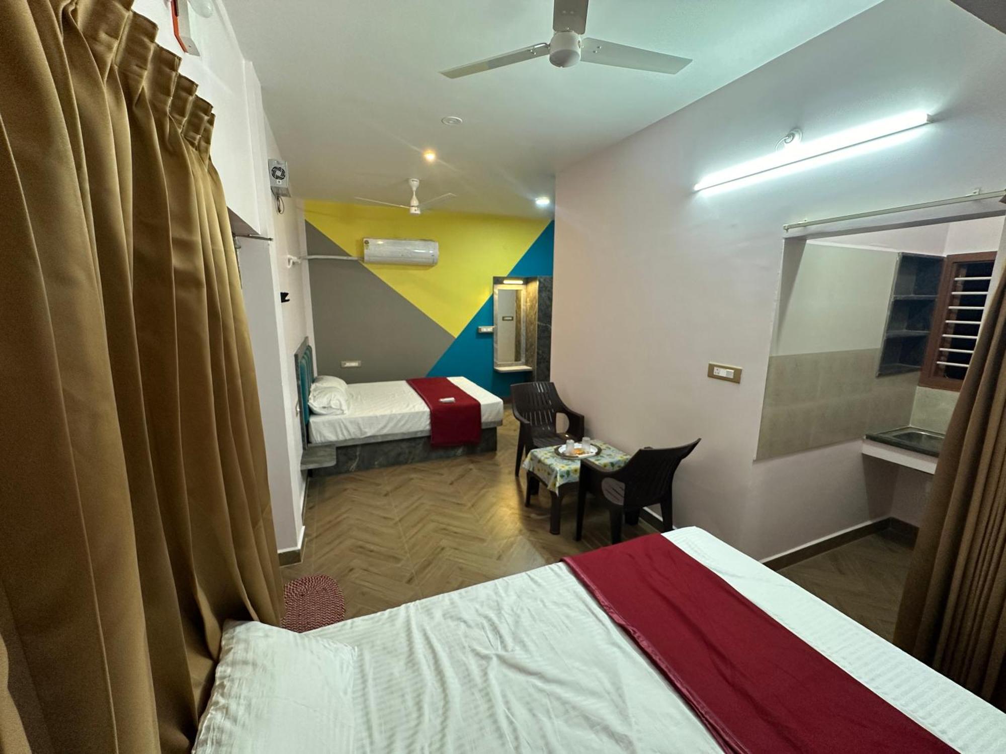 Om Lingeswaran Home Stay Tiruvannāmalai エクステリア 写真