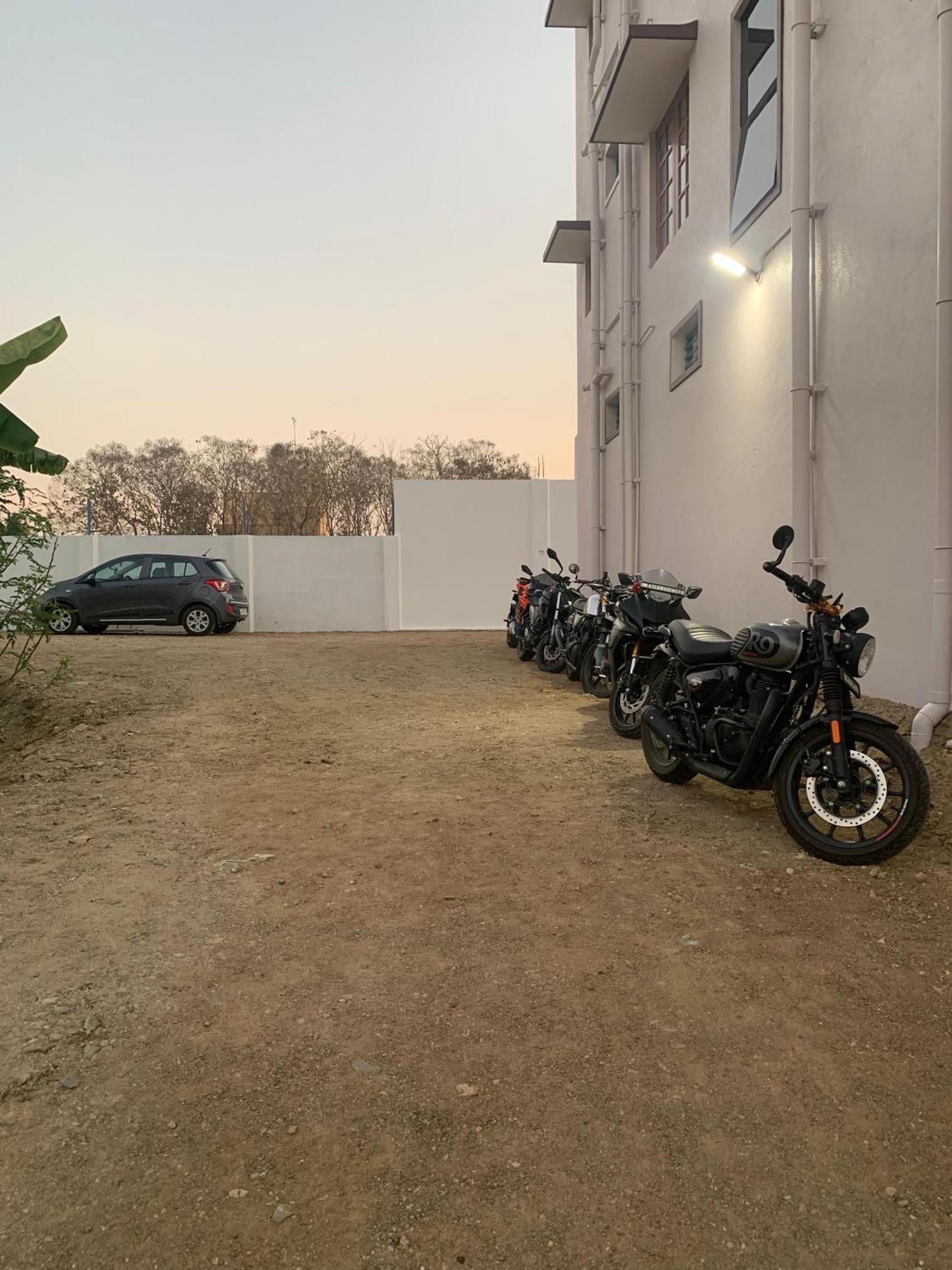 Om Lingeswaran Home Stay Tiruvannāmalai エクステリア 写真