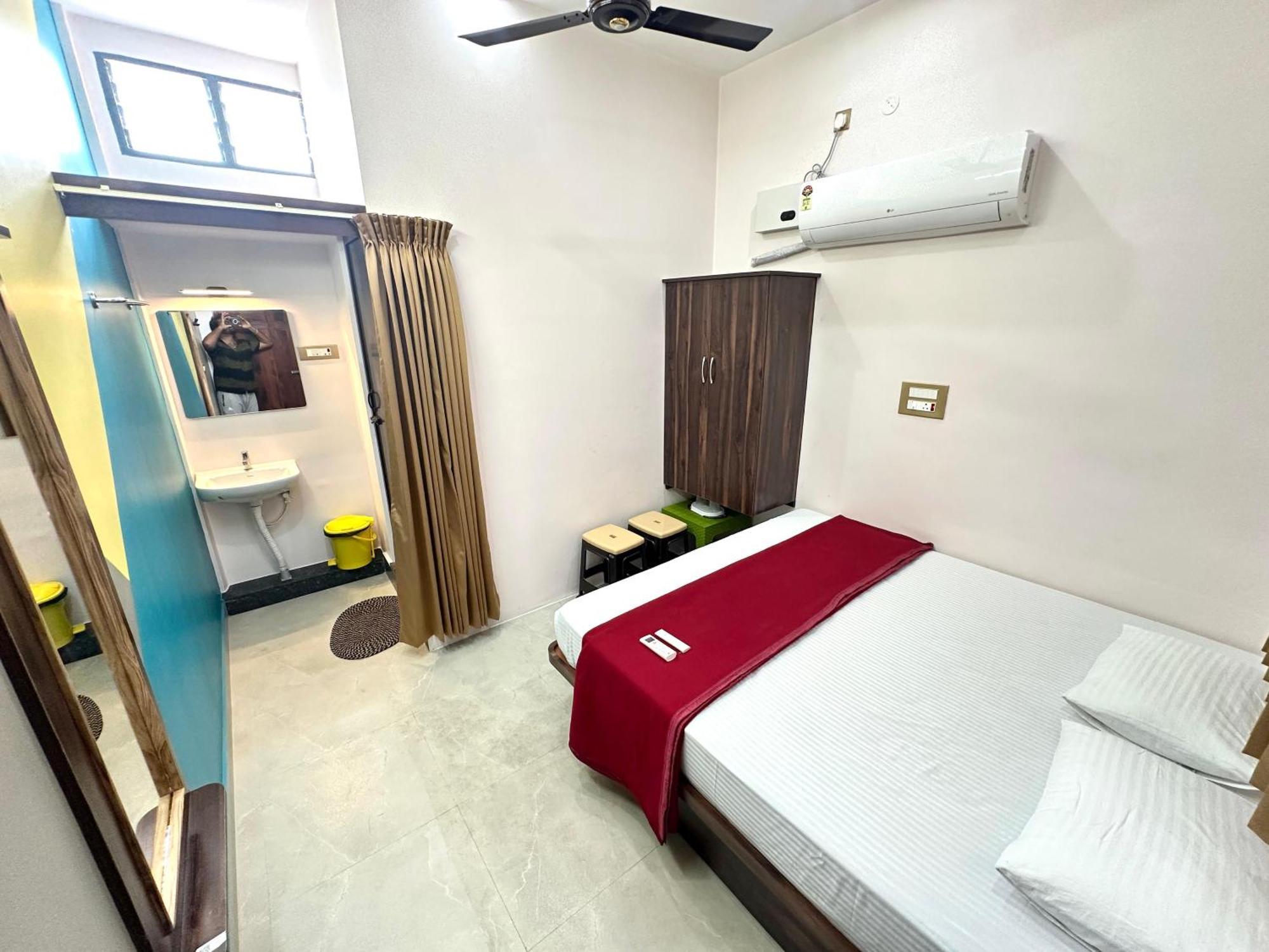 Om Lingeswaran Home Stay Tiruvannāmalai エクステリア 写真