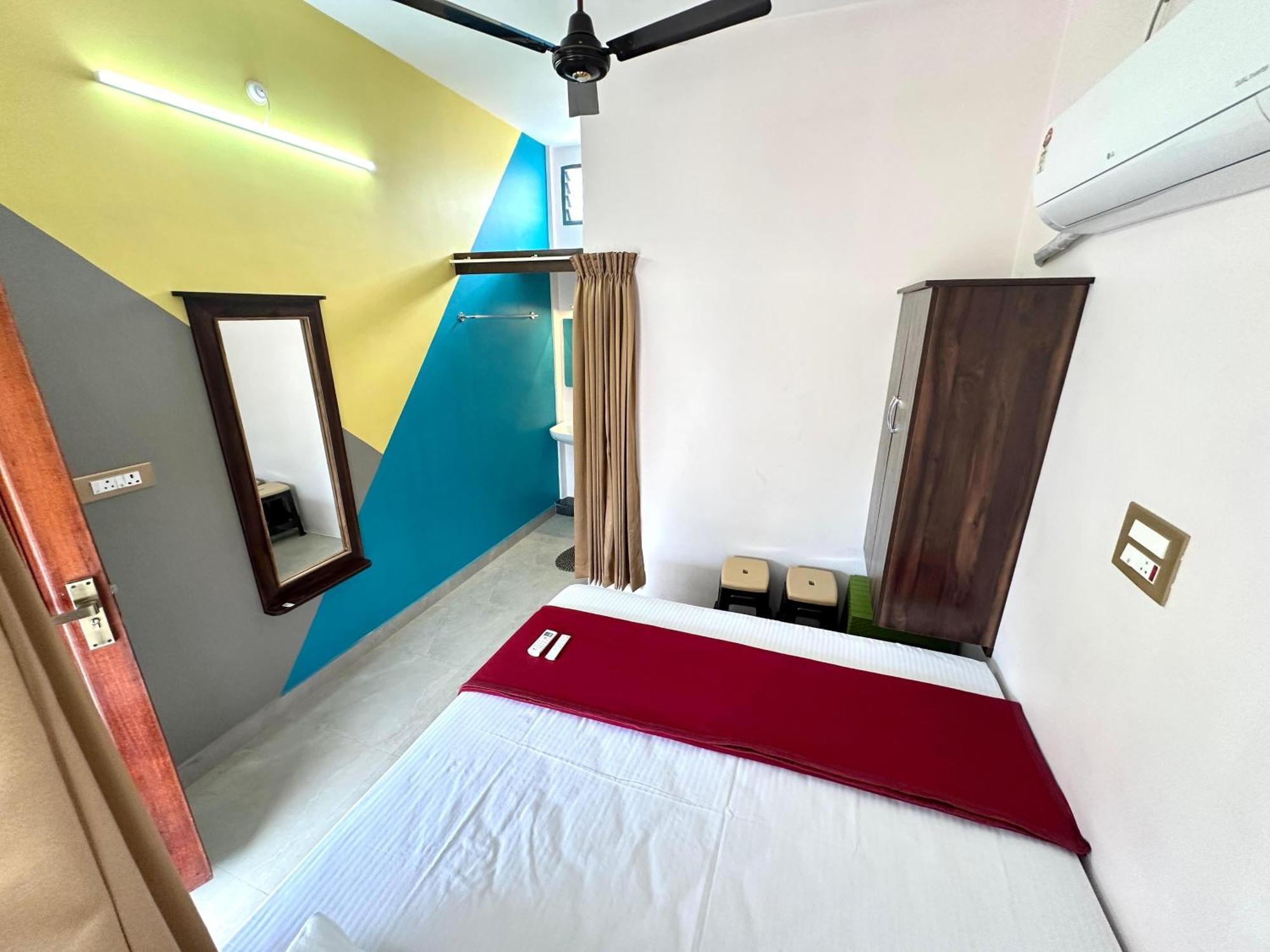 Om Lingeswaran Home Stay Tiruvannāmalai エクステリア 写真